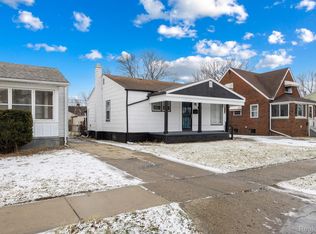 21180 La Salle Blvd, Warren, MI 48089