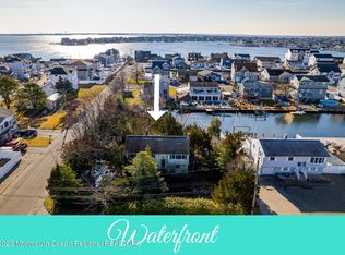 1 Cayman Ave, Toms River, NJ 08753