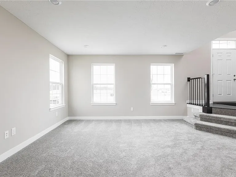 7257 Zanesville Rd — Photo 5