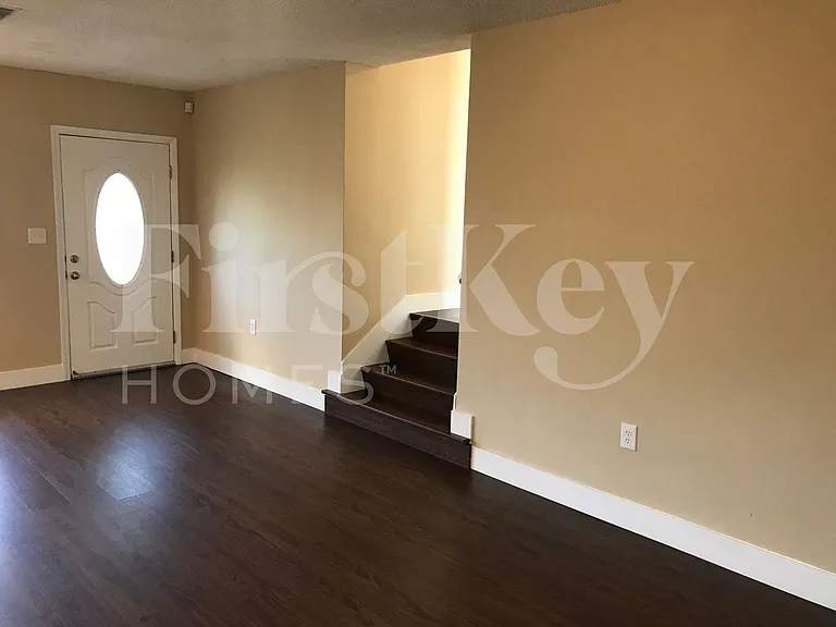 1420 NW 176th Ter — Photo 14