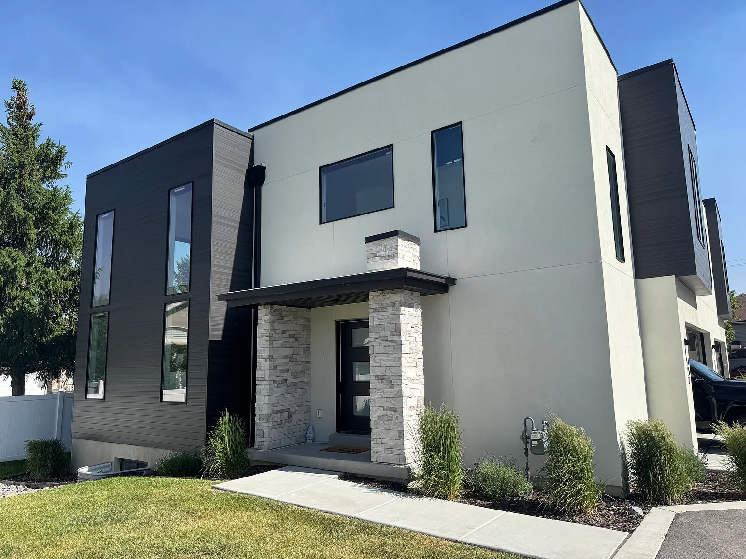 4 bed, 3.5 bath, 2770 sqft, $4,000 — Photo 3