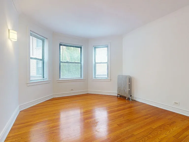 5415 S. Woodlawn Avenue — Photo 44