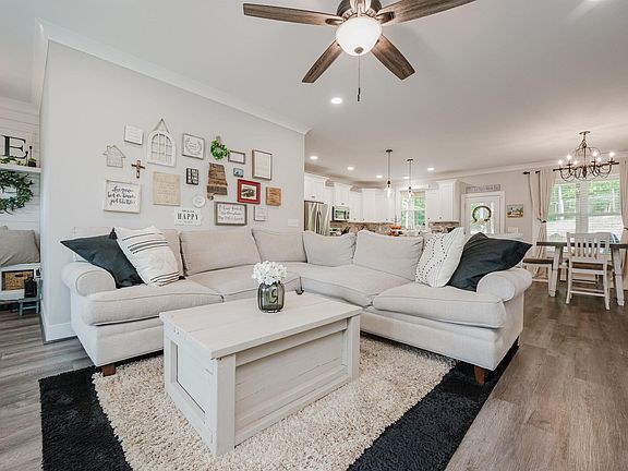 5th image of 363 Asbury Way