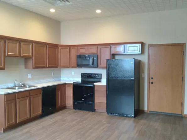 1040 1st Ave, Silvis, IL 61282