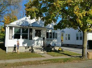 15 Blaisdell St, Cranston, RI 02910