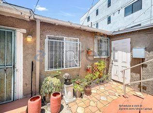 6305 Willoughby Ave, Los Angeles, CA 90038