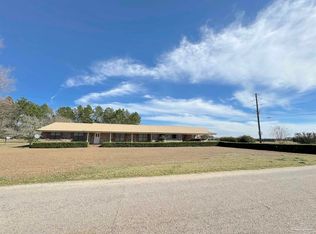 2100 Cobbtown Rd, Jay, FL 32565