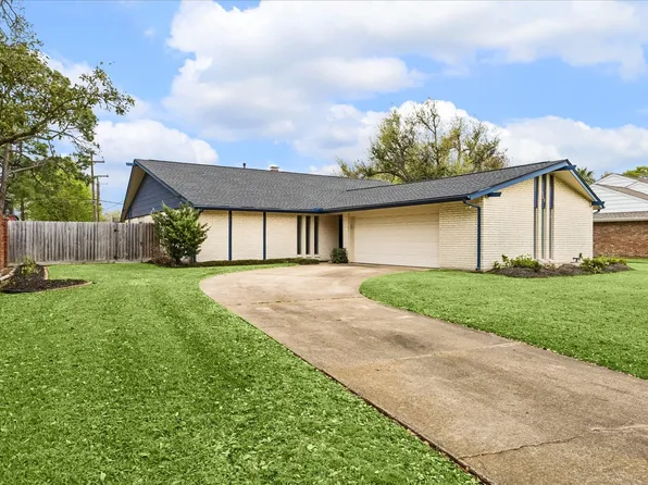 1522 19th Ave N, Texas City, TX 77590