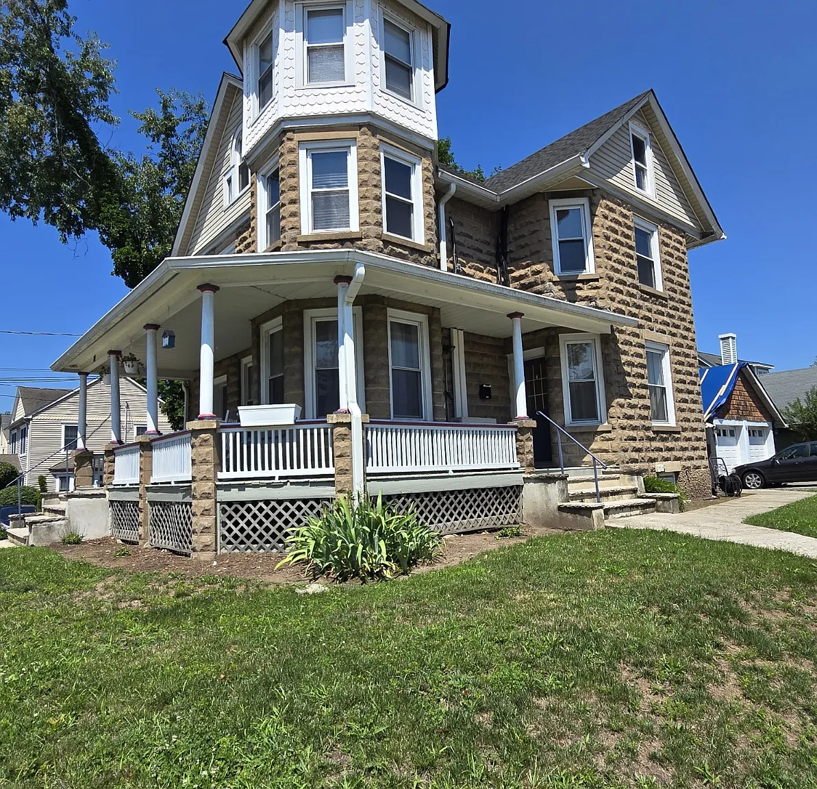 1 bed, 900 sqft, $2,495 — Photo 3