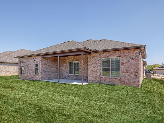 5th image of 7521 McCormick Dr