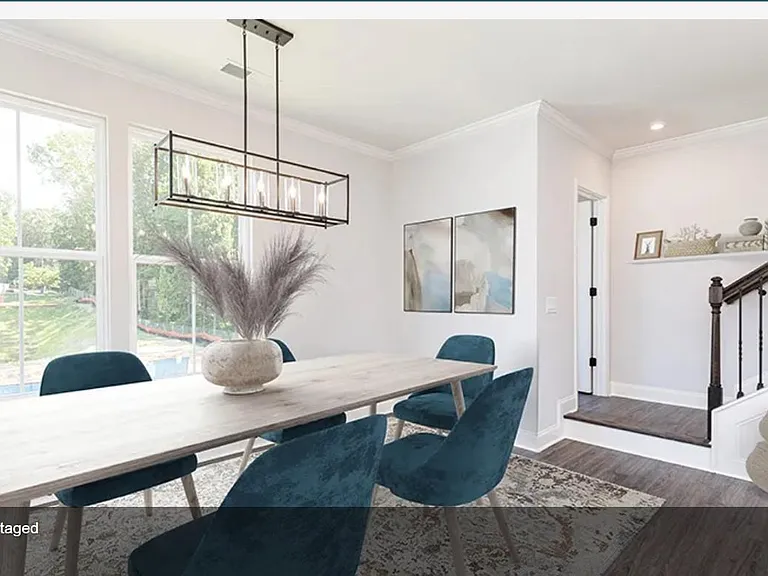 813 Cameron Trl — Photo 16