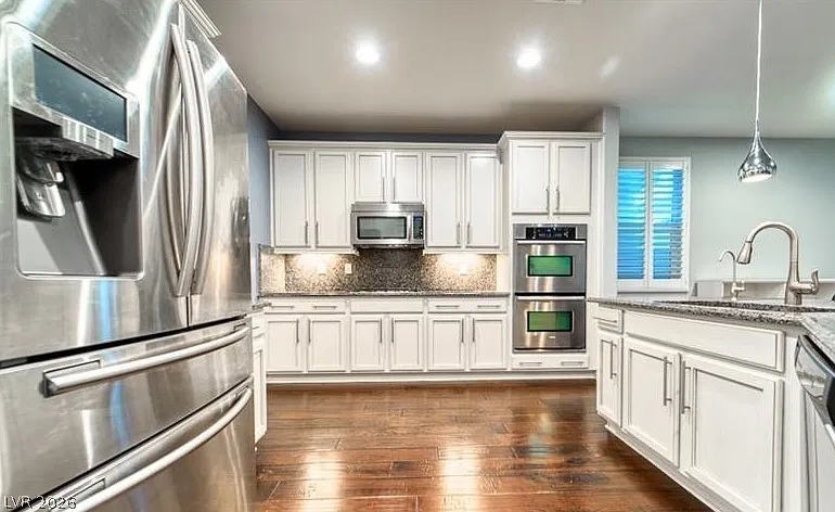 4 bed, 3.5 bath, 2919 sqft, $3,300 — Photo 3