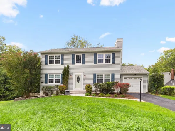 3488 Lyon Park Ct, Woodbridge, VA 22192