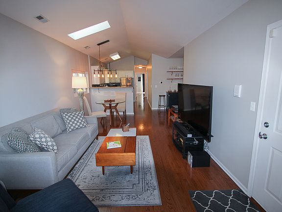5th image of 1436 N Bosworth Ave