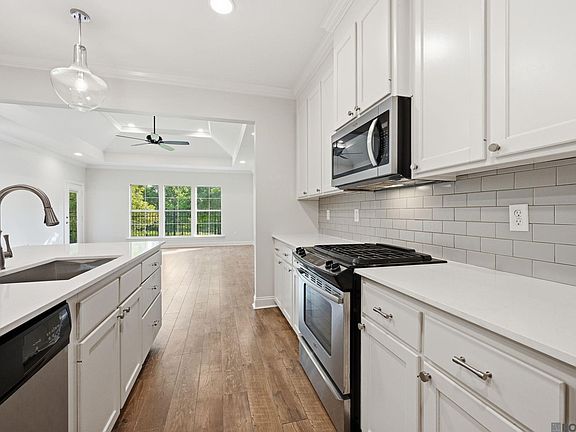 5th image of 7855 Valencia Ct