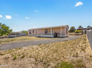 18420 S Frontier Rd, Peeples Valley, AZ 86332