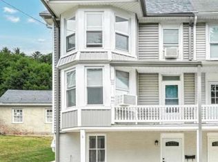 169 Hanover St, Glen Rock, PA 17327
