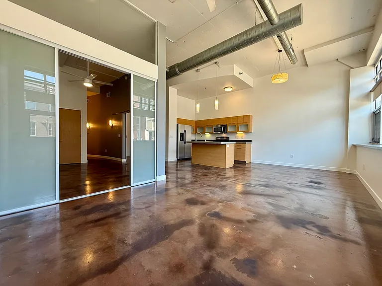 Central Park Lofts — Photo 31