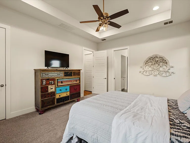 625B Las Colinas Dr — Photo 17