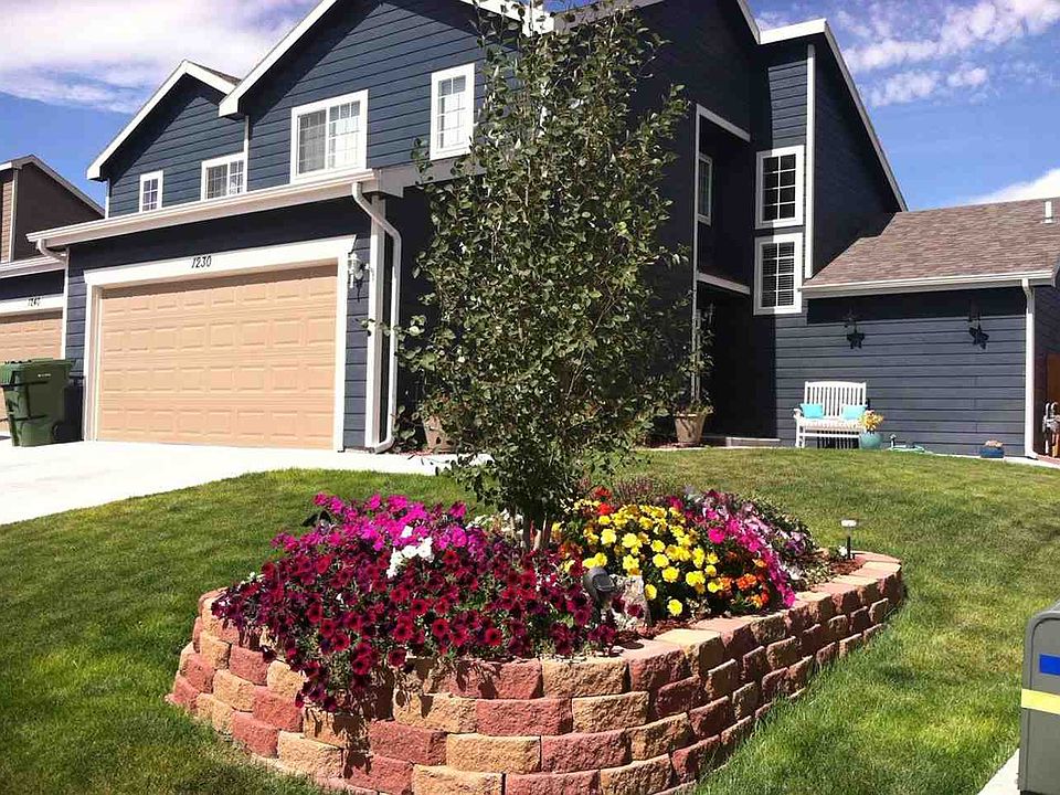 1st image of 1230 Meadow Ln
