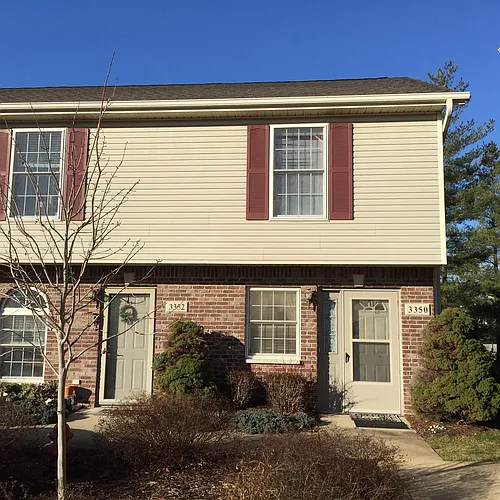 3350 S Oaklawn Cir Photo 1