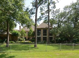 819 Briar Ridge Dr, Houston, TX 77057