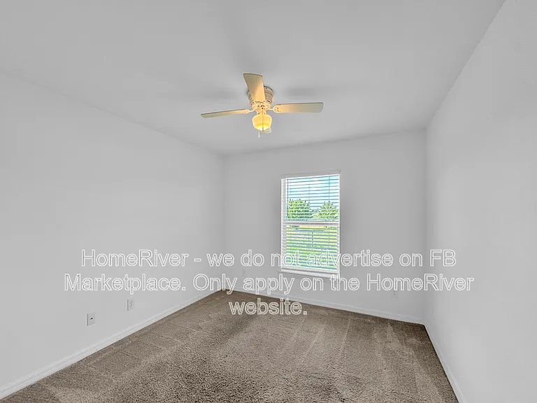 4303 NE 12th Ct — Photo 27