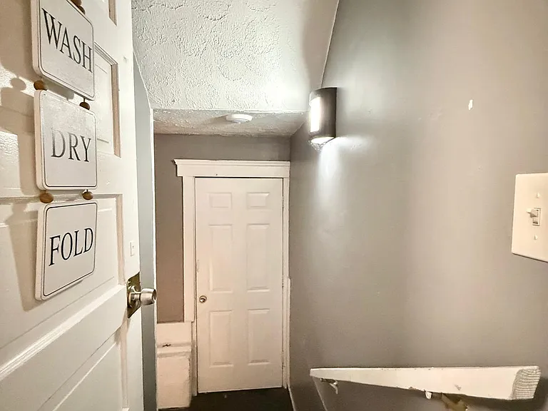 6719 Bridge Ave #2 — Photo 24