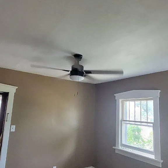 119 Allen St — Photo 4