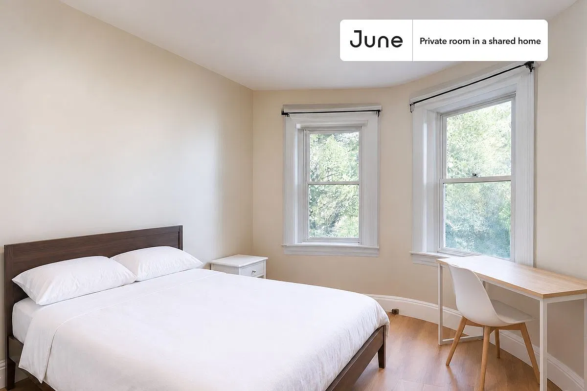 1682 Commonwealth Ave — Photo 1