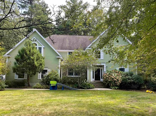 17 Fieldstone Circle, Hampton, NH 03842