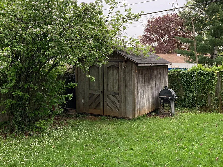 Shed