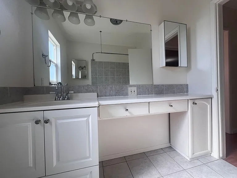 5350 Russell Avenue — Photo 21