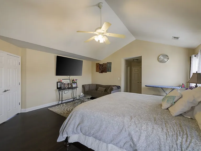 601 Crossover Ct — Photo 30