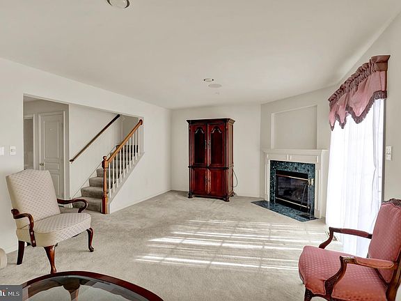 2nd image of 176 Waterford Ln