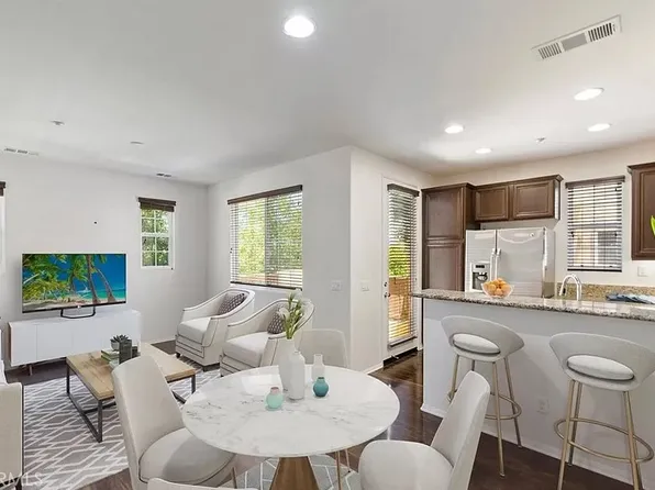 31194 Strawberry Tree Ln #53, Temecula, CA 92592