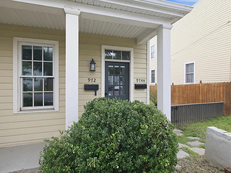 972 Pink St — Photo 1
