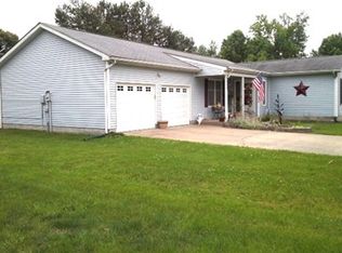 1111 Cedar Ln, Marion, IL 62959