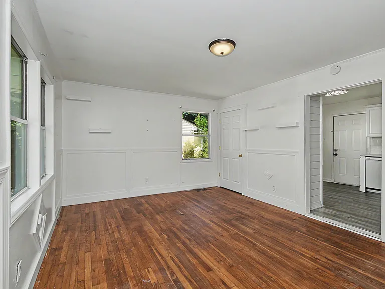 2113 Jennie Linn Dr — Photo 29