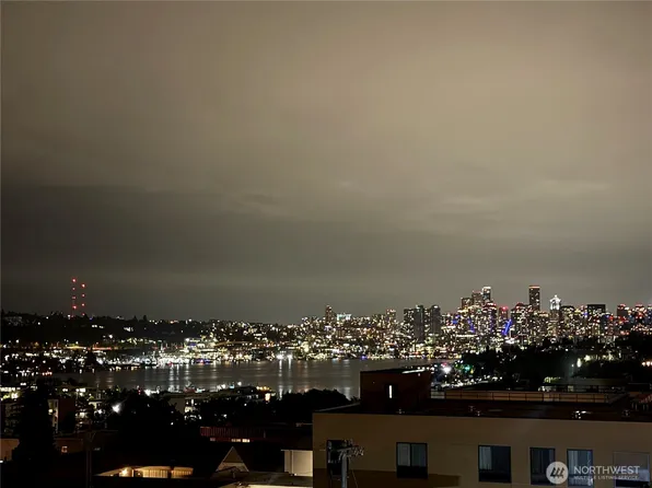 4020 Aurora Avenue N #304, Seattle, WA 98103