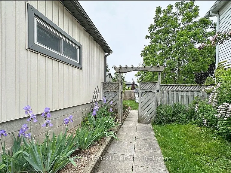 2604 Prestonvale Rd #BASEMENT — Photo 2