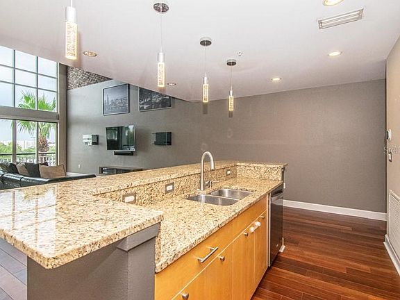 3rd image of 1002 Channelside Dr Unit 3B