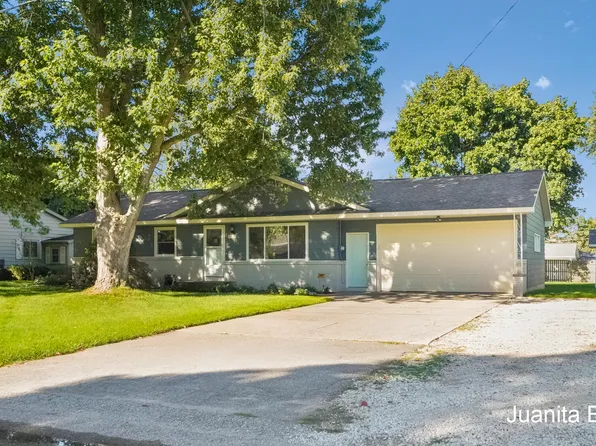 7719 Emberly Dr, Jenison, MI 49428