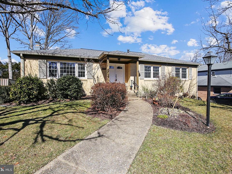 1st image of 6126 Redwood Ln