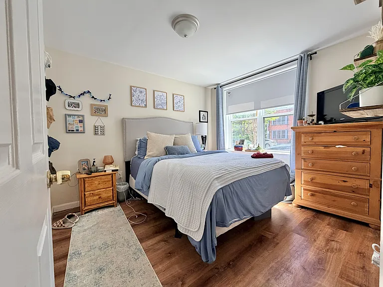31 Ellingwood St #31 — Photo 2
