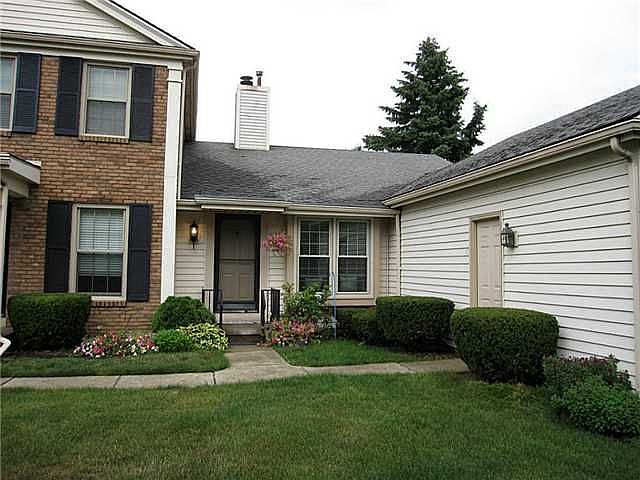 1st image of 8 New England Ln