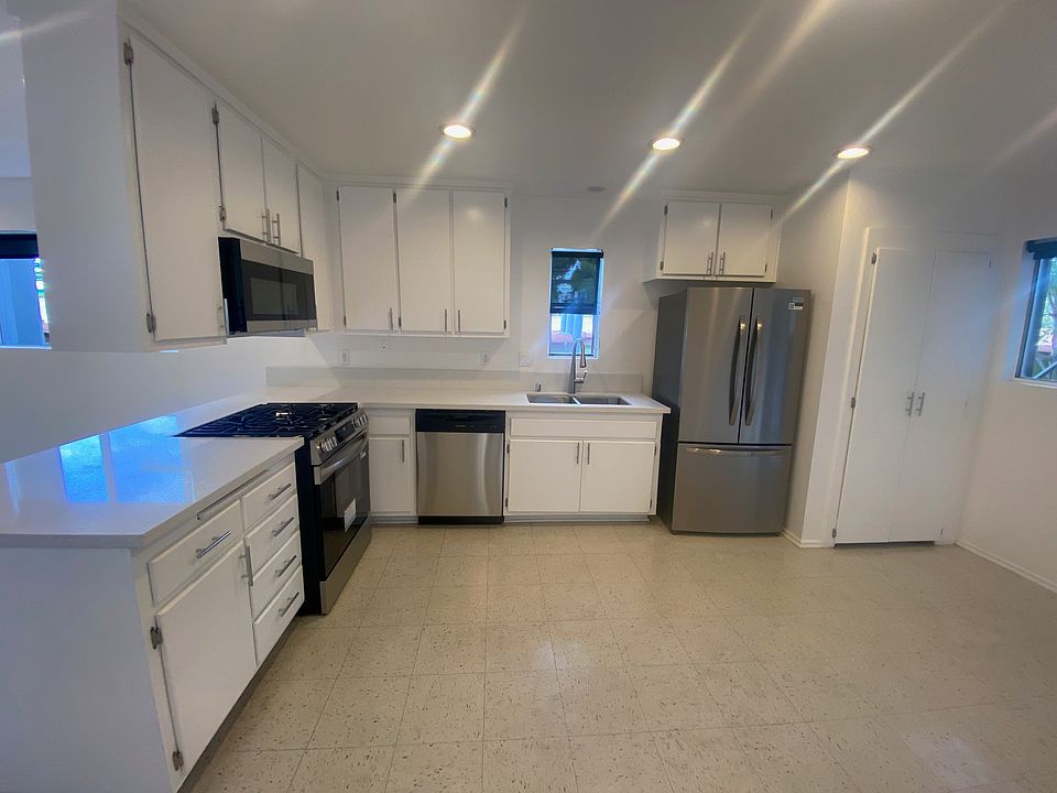 brand new appliances and quartz counters