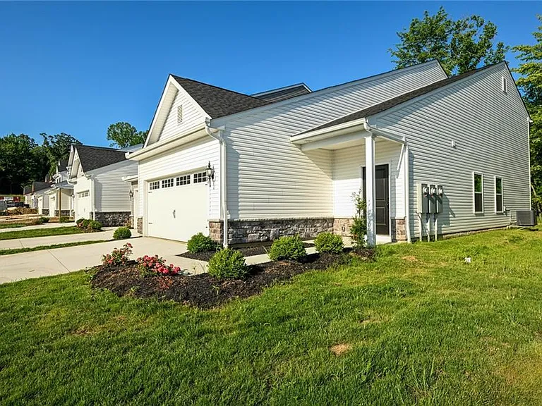 3524 Bushwillow Dr — Photo 1