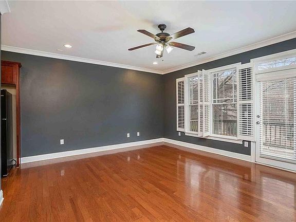 3rd image of 1380 Idlewood Parc Xing