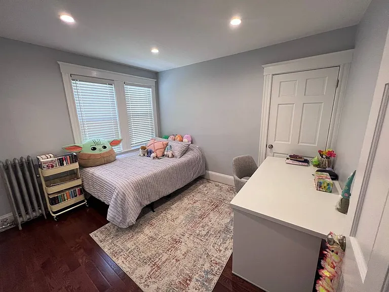 8 Maplewood St #2 — Photo 8